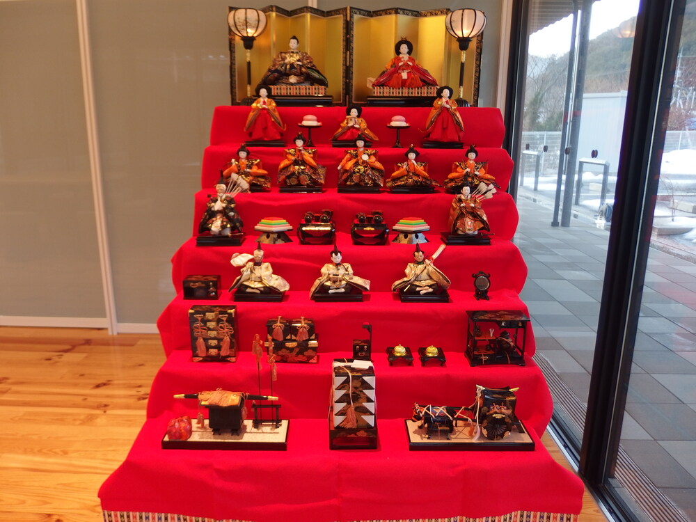 ひな壇、展示中です！